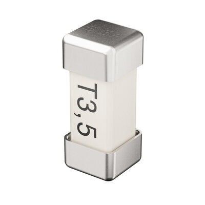 158000